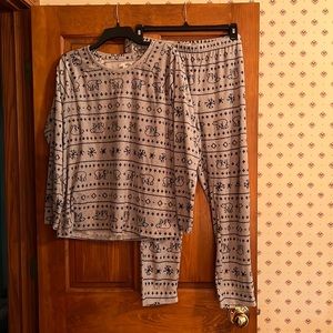 Sonoma Pajama Set Top and Bottom are both size XL